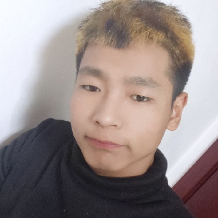 金针菇向调皮的照片