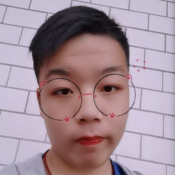 夏露浅吻怕孤独的照片