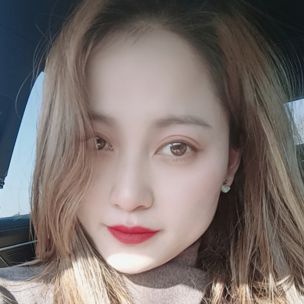 、蒨的照片
