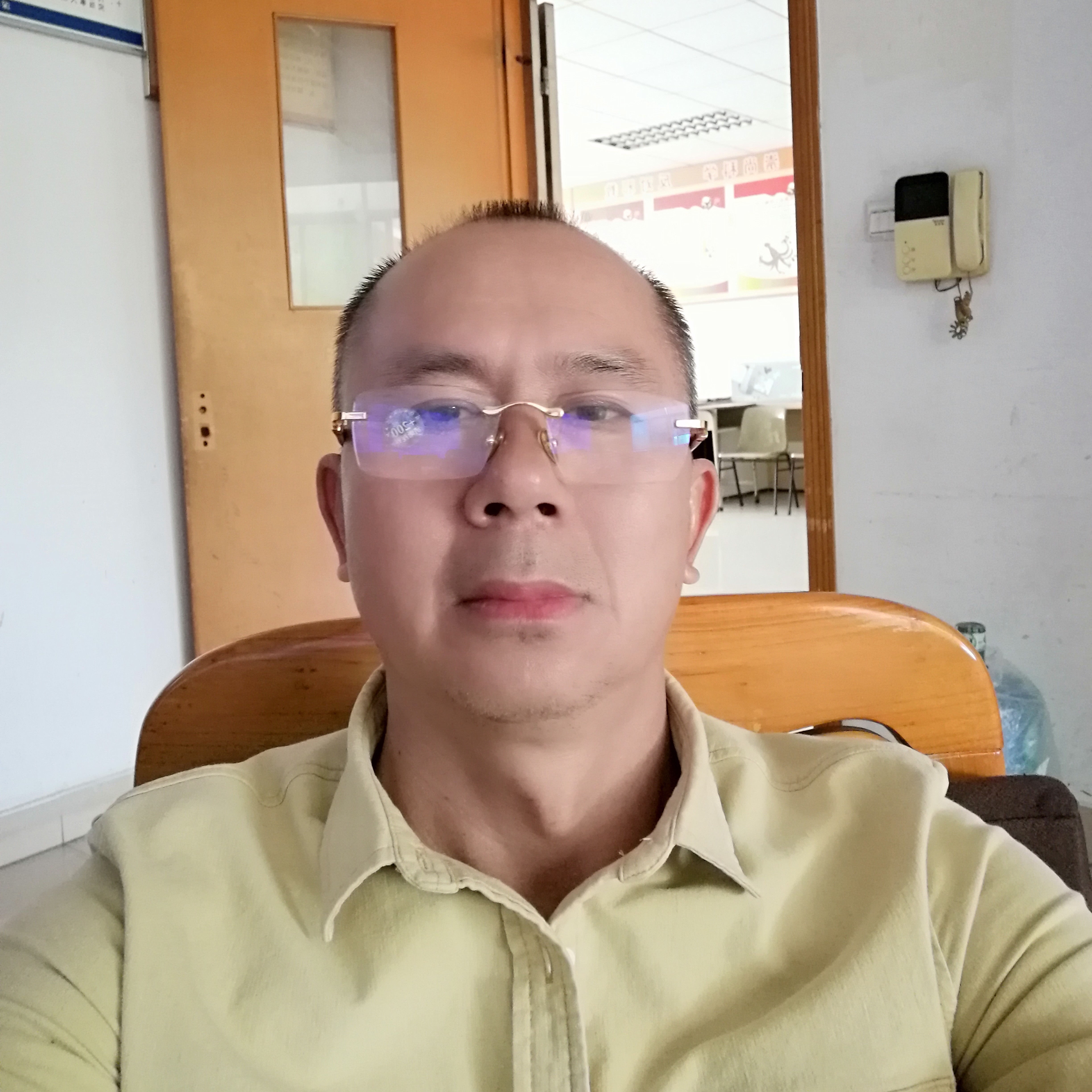 白羊扯沉静的照片