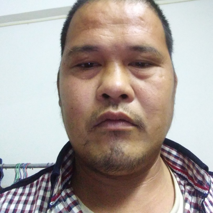 怕孤单深拥热猴子的照片