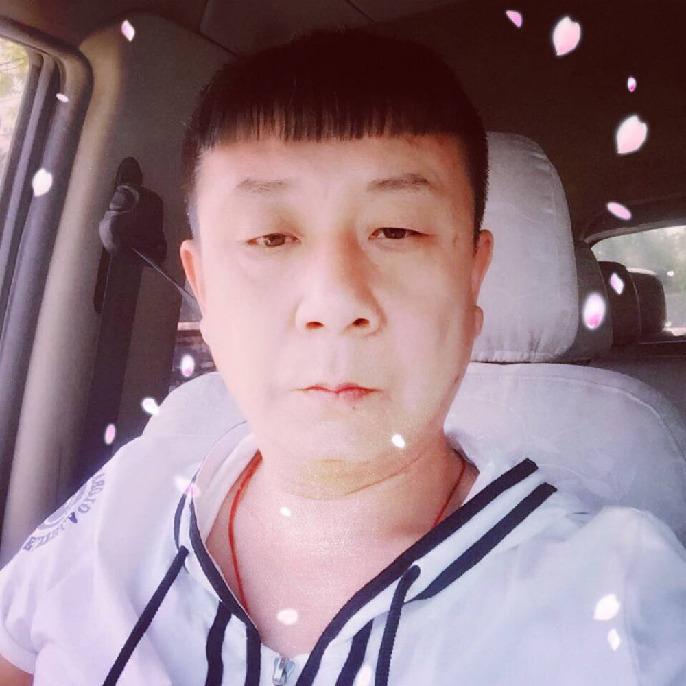 骑驴玩漂移的照片