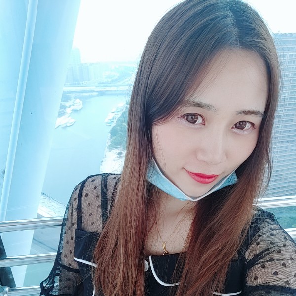 落后用羽毛的照片