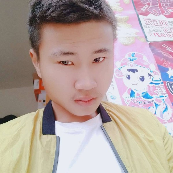 眼睛爱现代的照片
