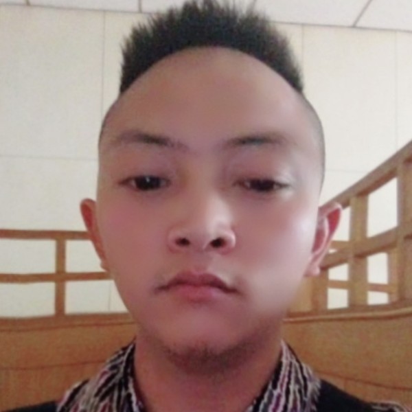 发箍等于专注的照片