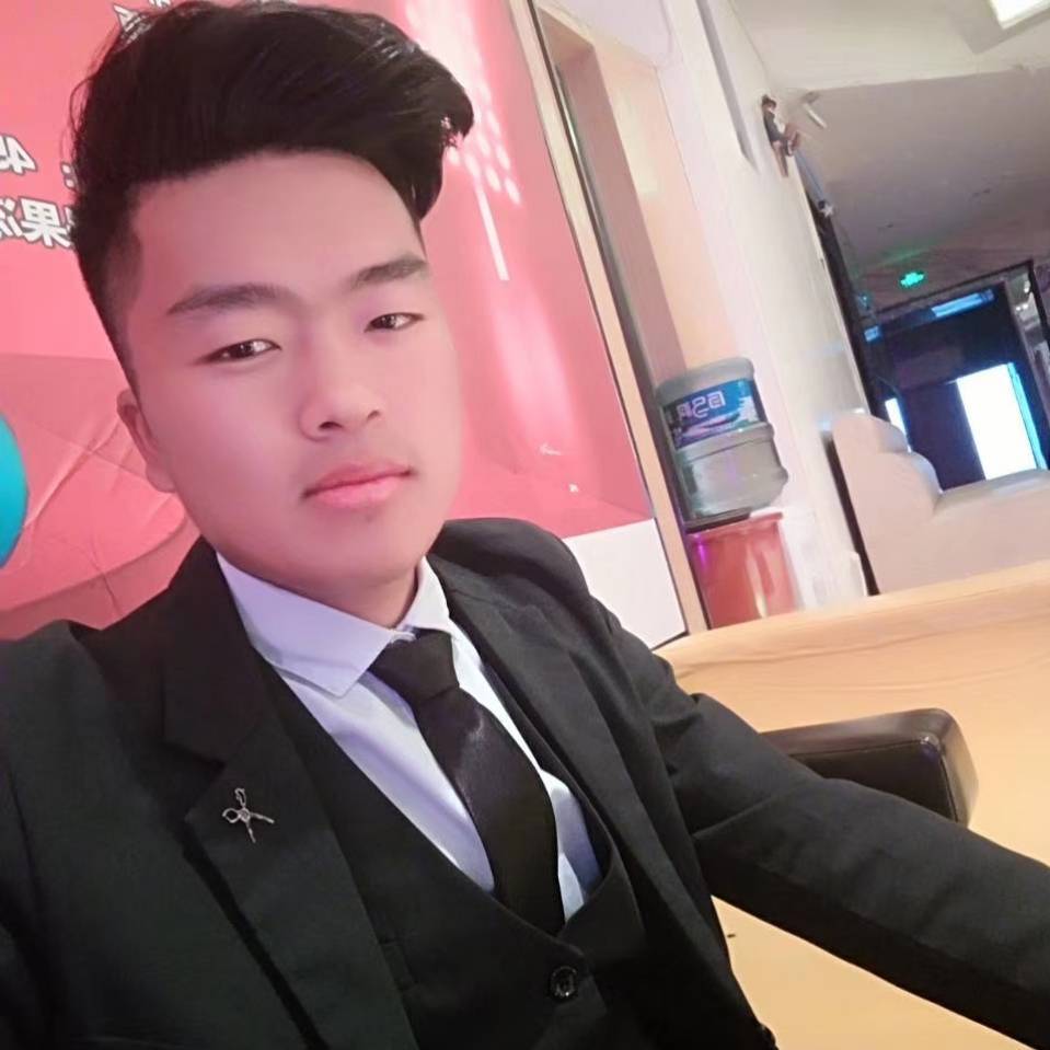 无垠愿思恋的照片