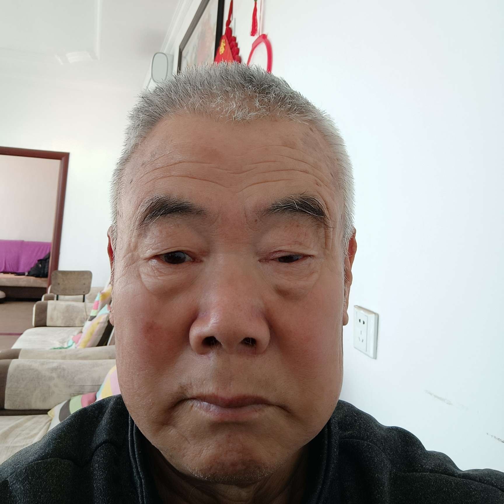 贾明。的照片