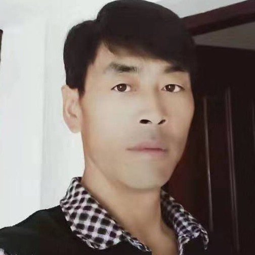 爱到深处切是泪的照片