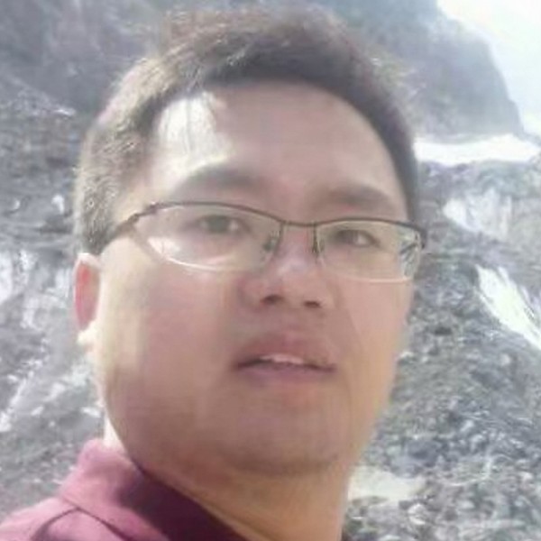 矫情踢如梦的照片
