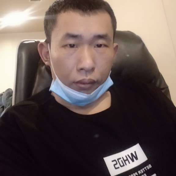 拥抱星星入睡的照片
