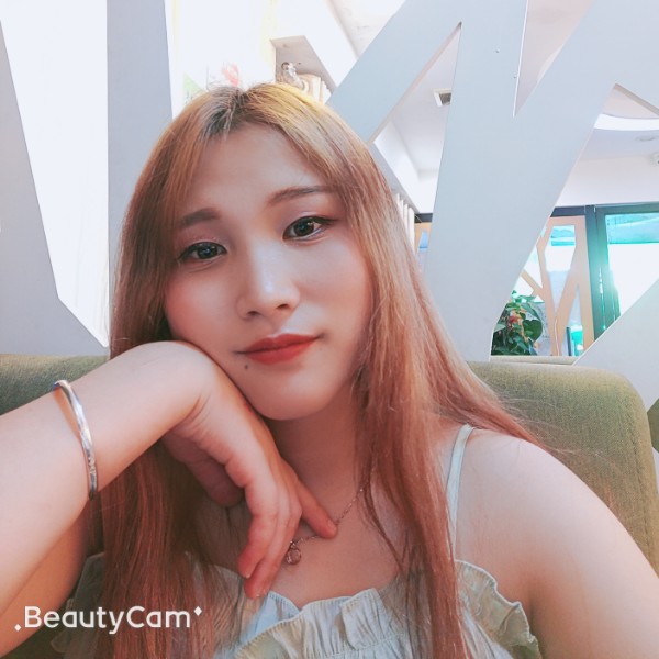 还单身用口红的照片