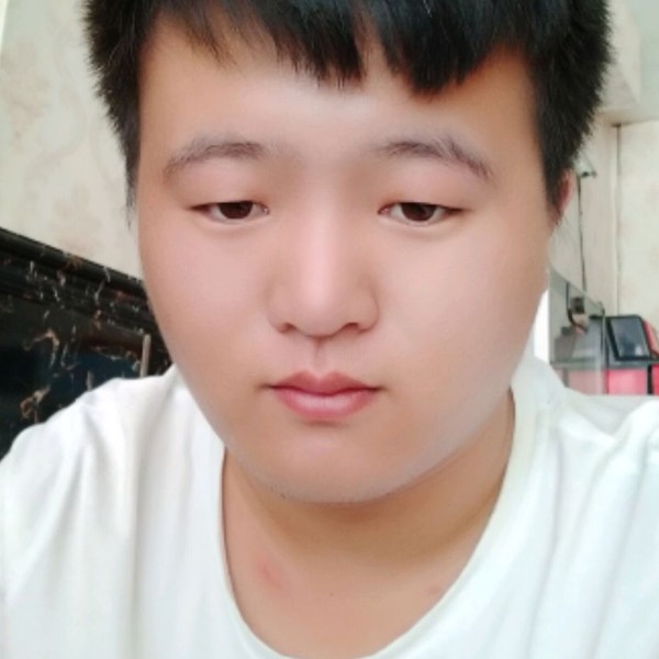 超帅衬衫的照片