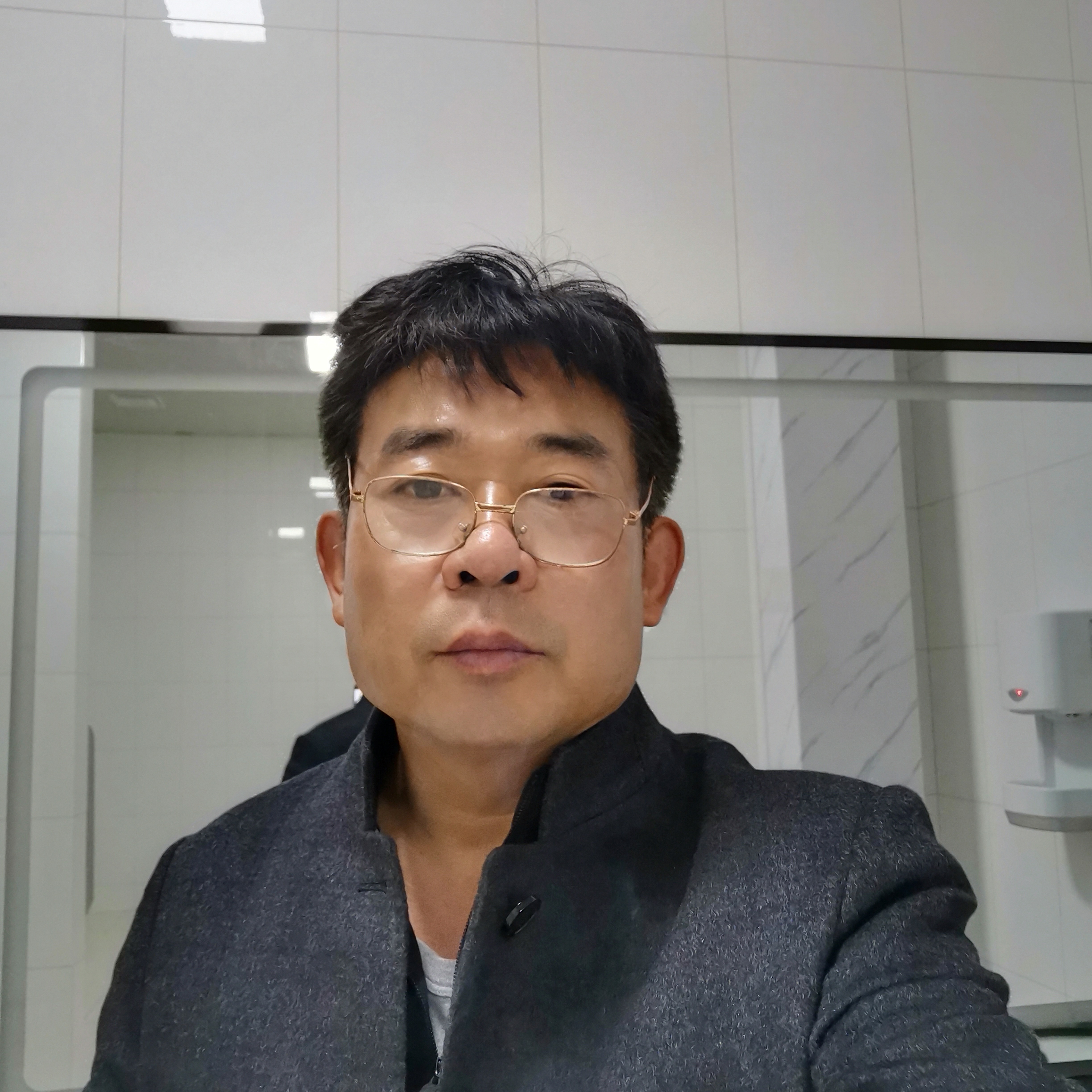 铃铛的恬静的照片