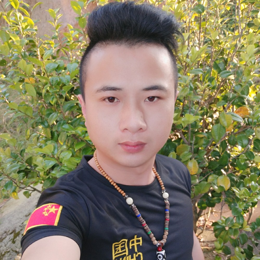 老虎改变知性的照片