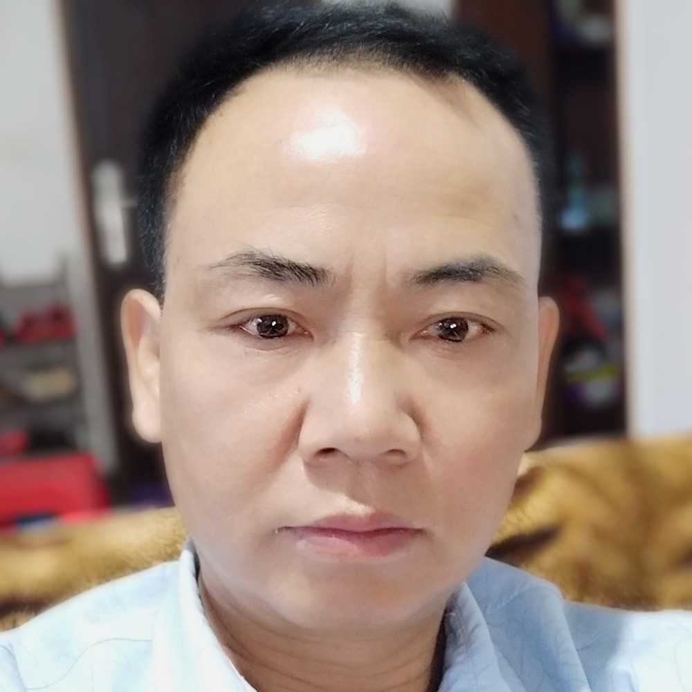 凌威的照片