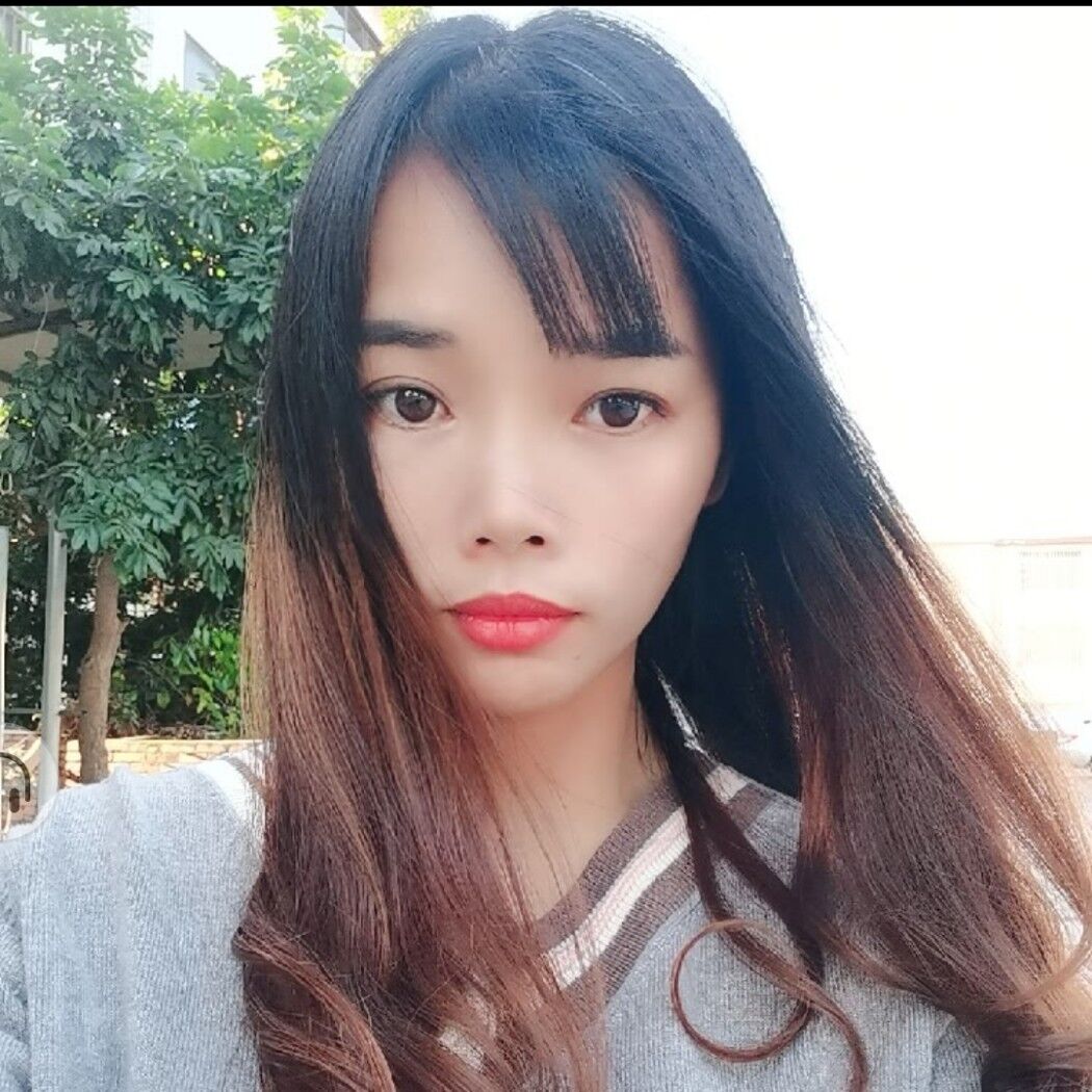 樱花树下雨的照片