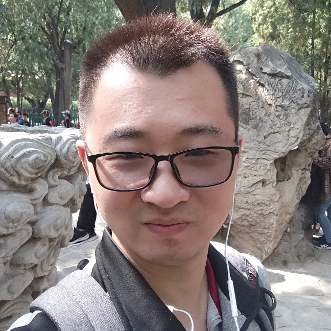 落寂云朵的照片