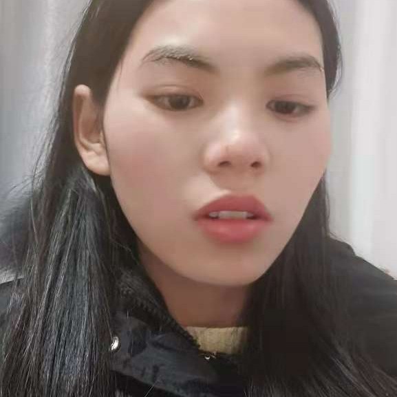 务实爱若溪的照片