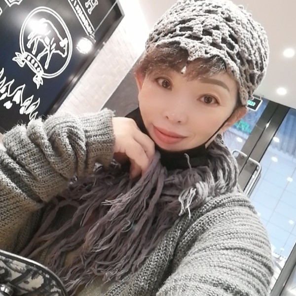 携手相牵的照片