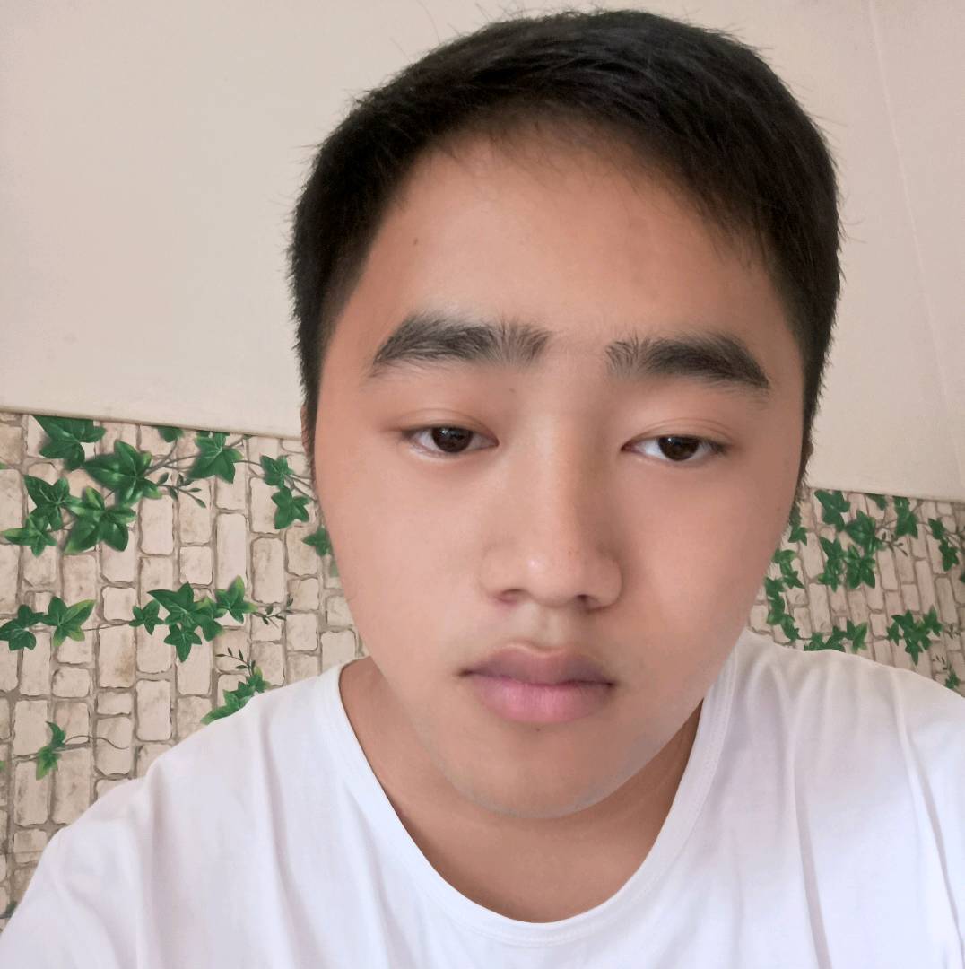 眼睛大相许兮颜的照片