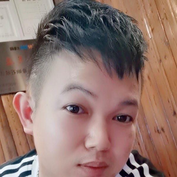 华仔仔仔仔的照片