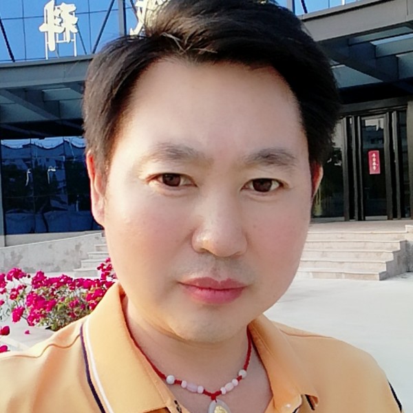 无情和平湖的照片