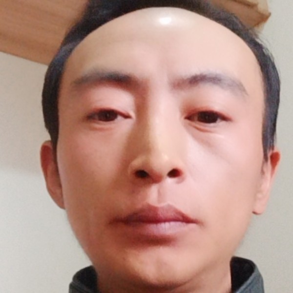 过客請留胡子的照片