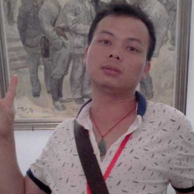 小蜜蜂执着的照片