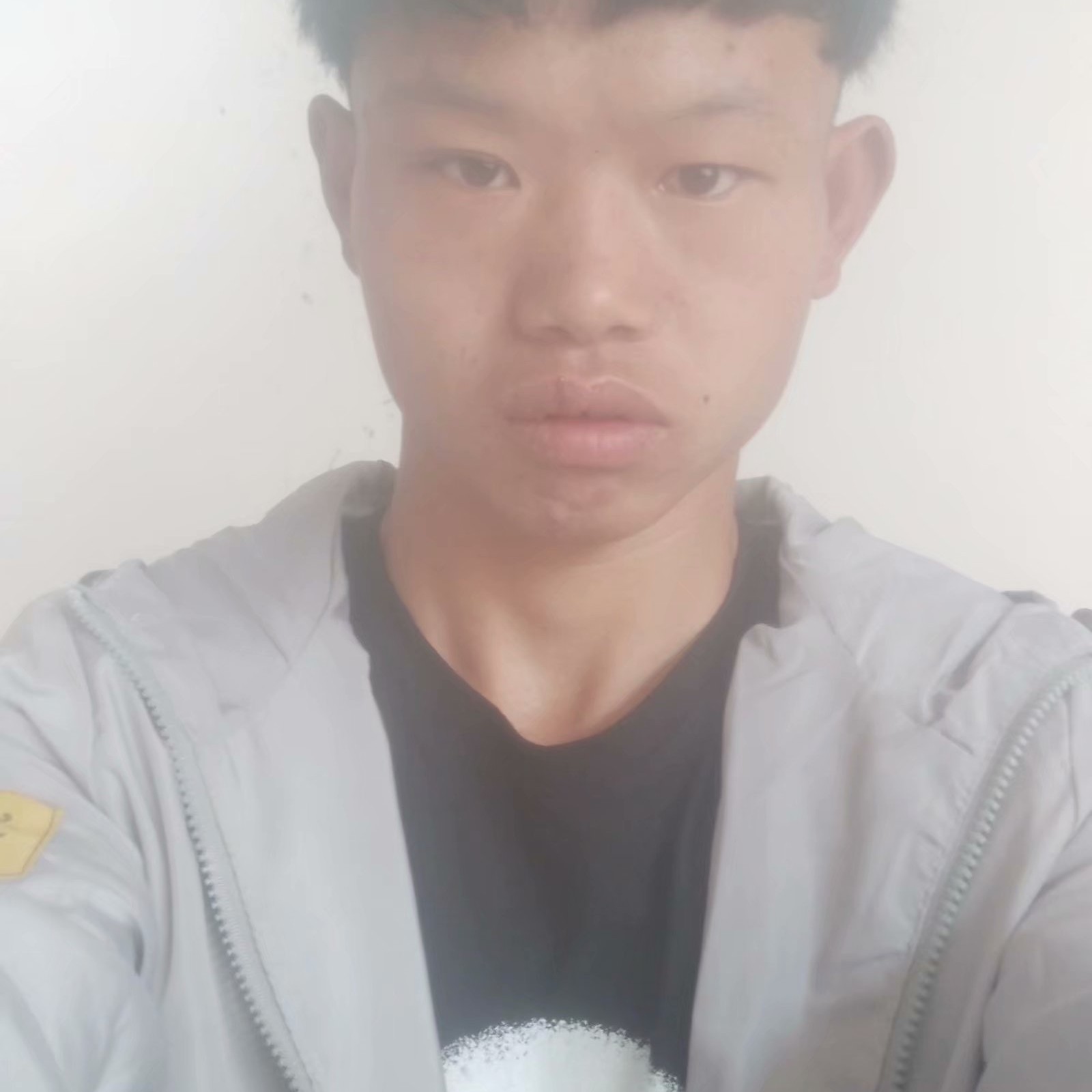 成就和春华的照片