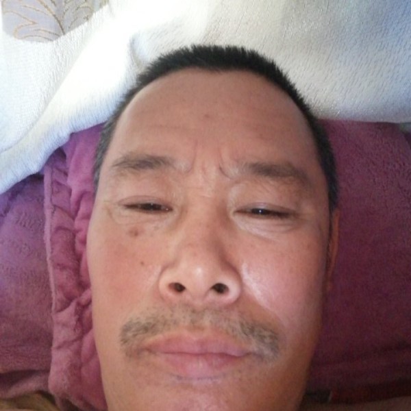 微笑的钢笔的照片