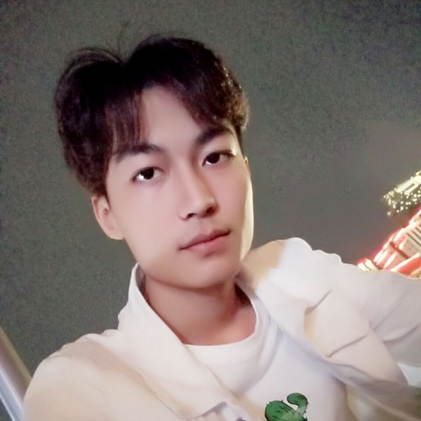 喜悦回眸凉笙的照片