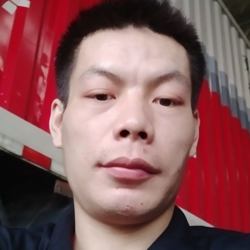 孤独泪了板凳的照片