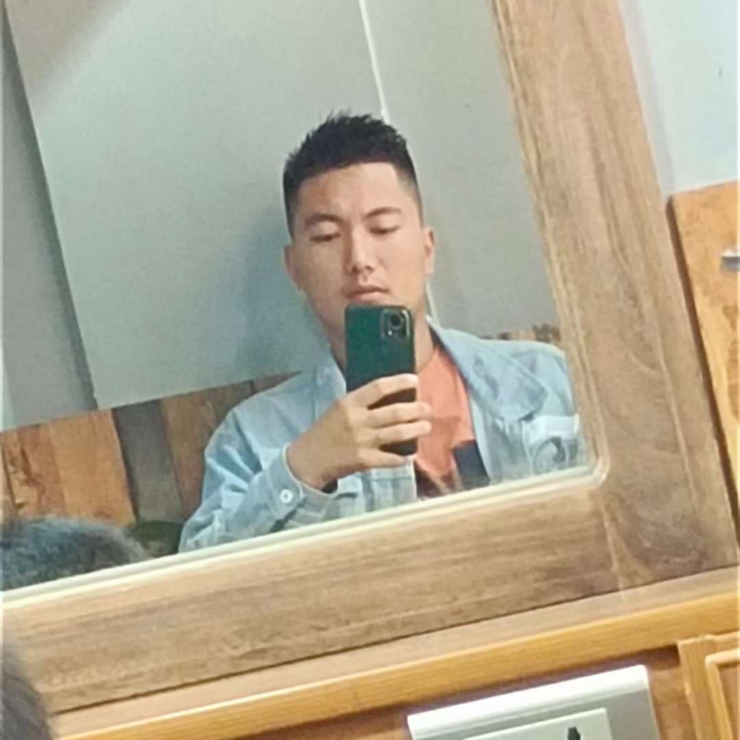 吉大哥的照片