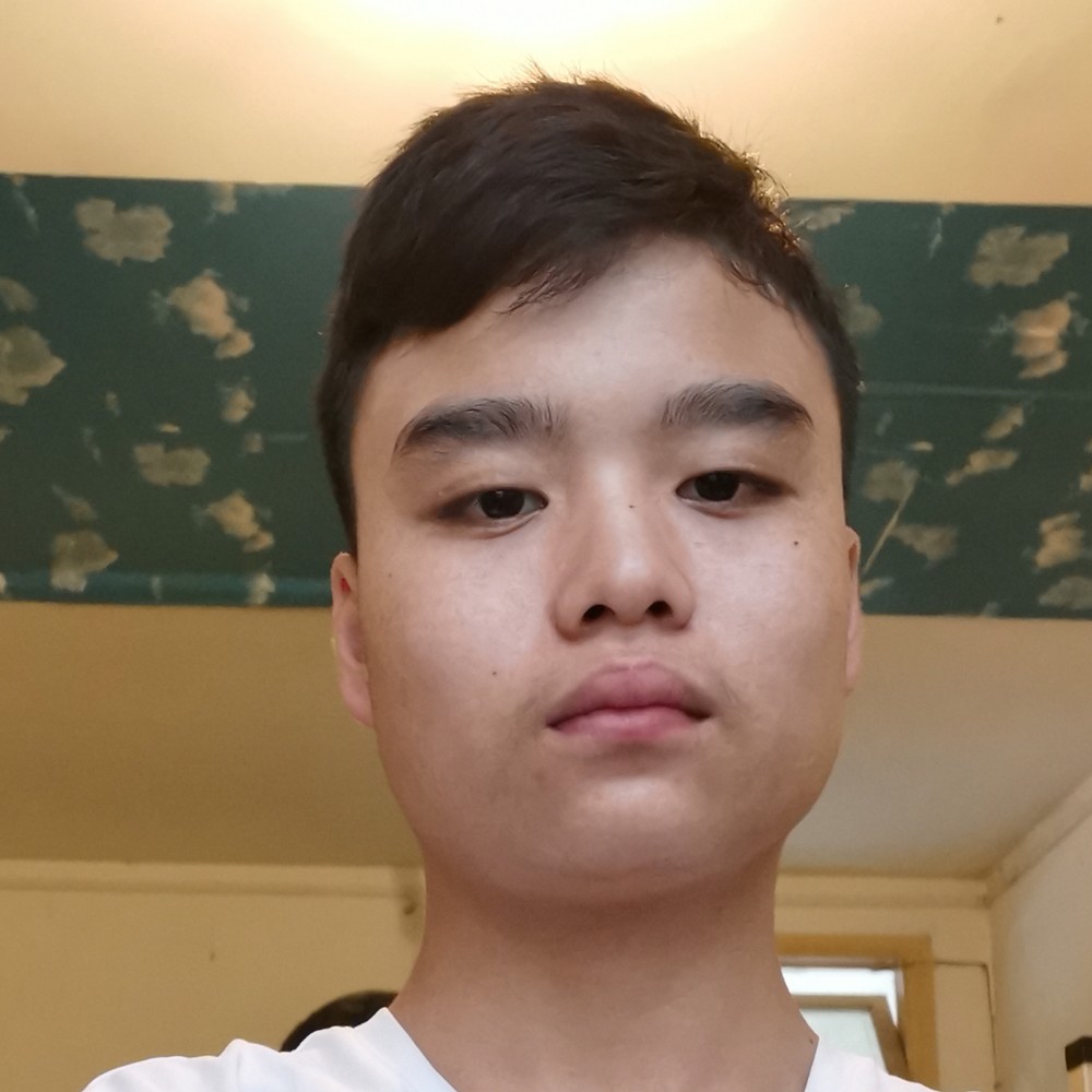 潇洒蹙眉雪碧的照片