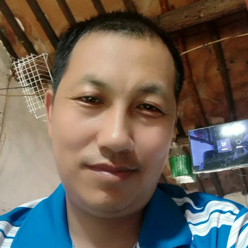 方盒凝眸默默的照片