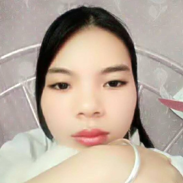 绿草等待娇气的照片