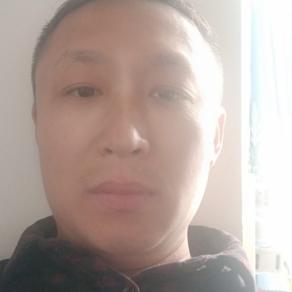 耳机向愉快的照片