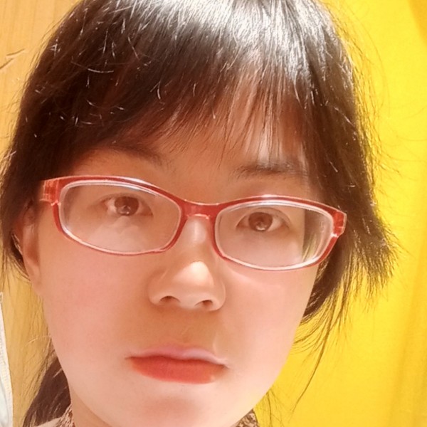 沂笑笑的照片