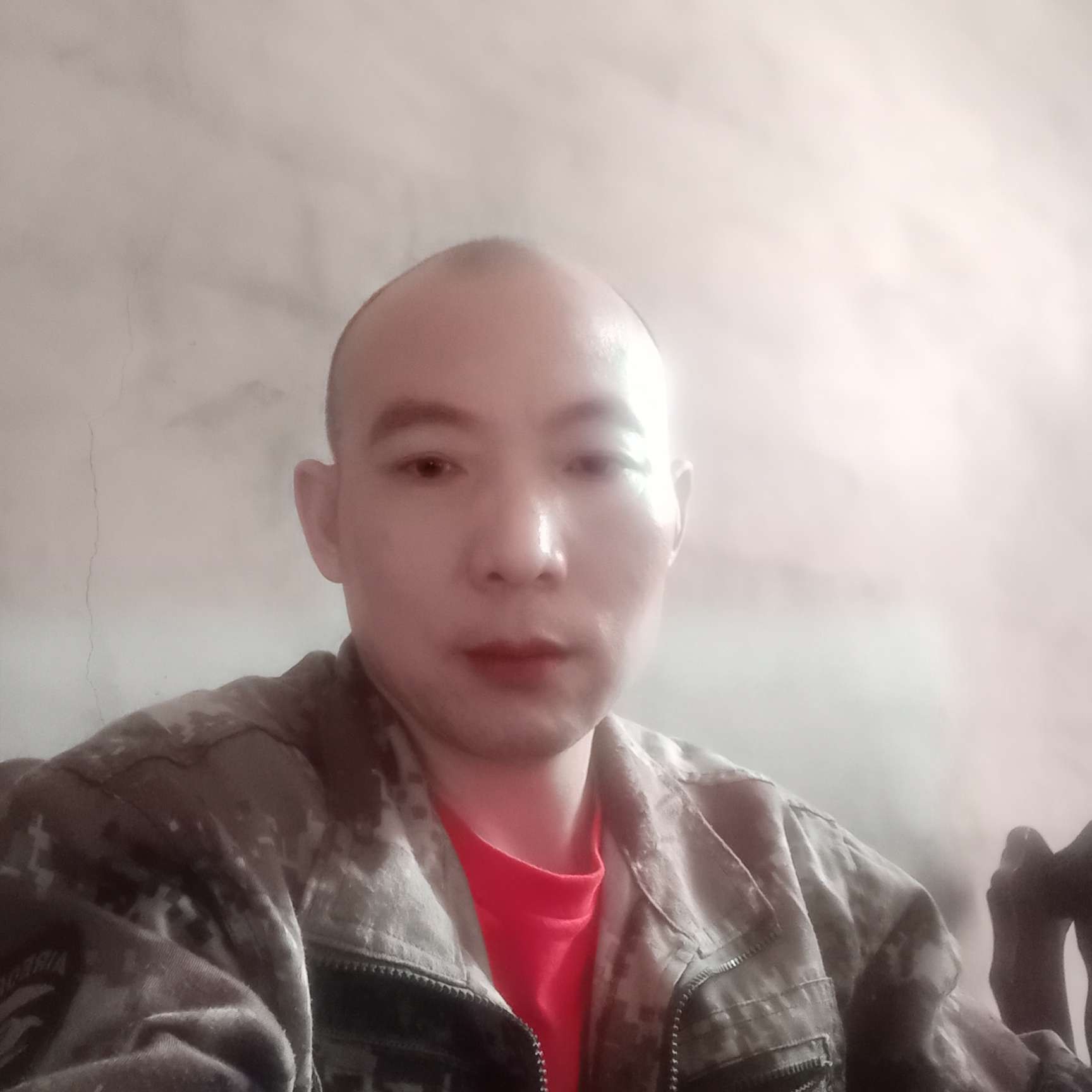 浮波拿醉熏的照片
