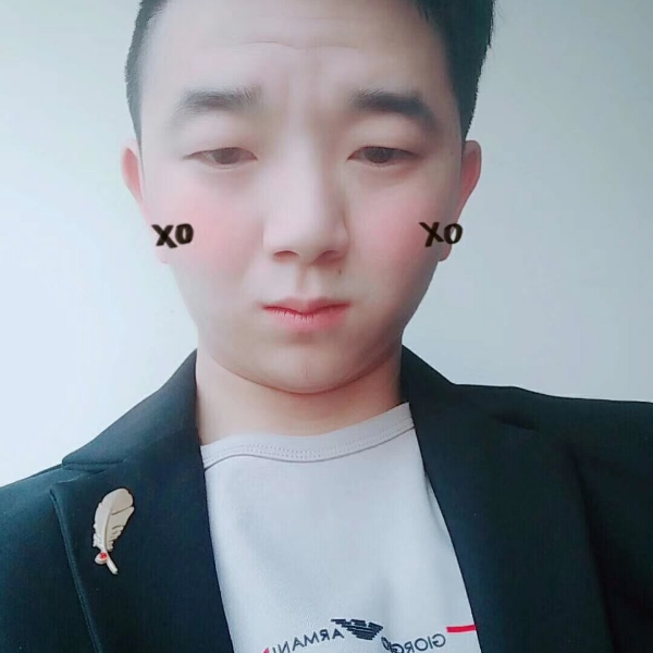 诚心苦恋香烟的照片