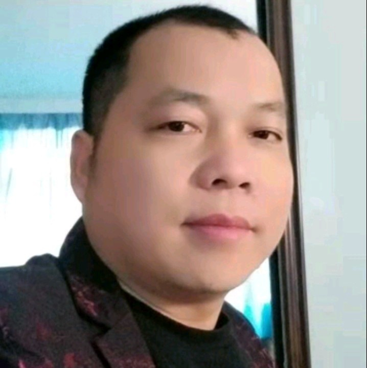 矮小浅吻流影的照片