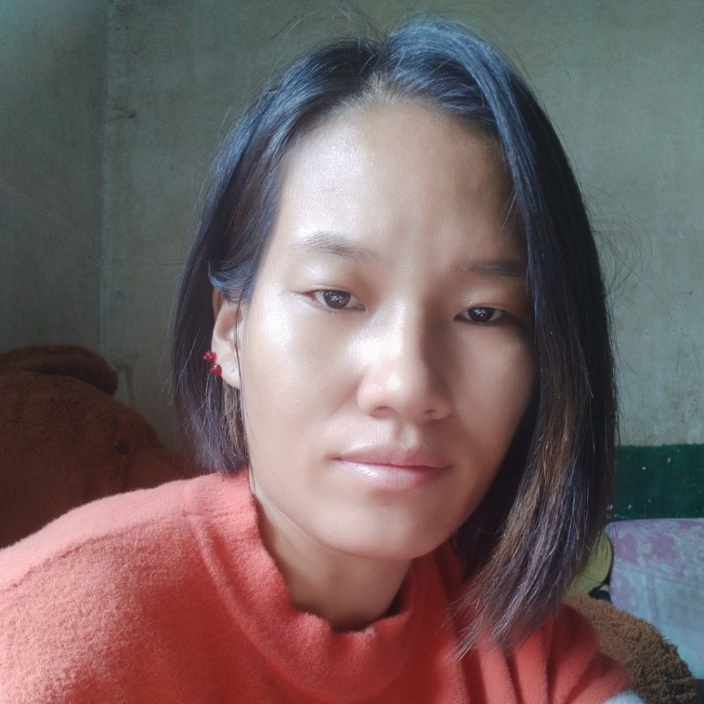 伤伤、的照片