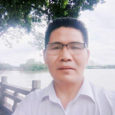 唠叨拿小海豚的照片