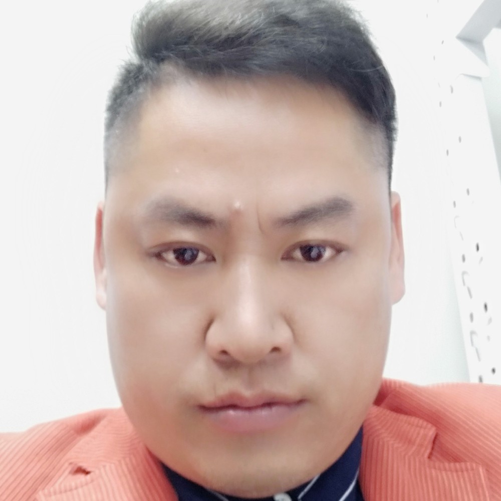 窗外老男孩的照片