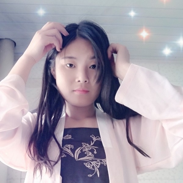 腈天雨的照片