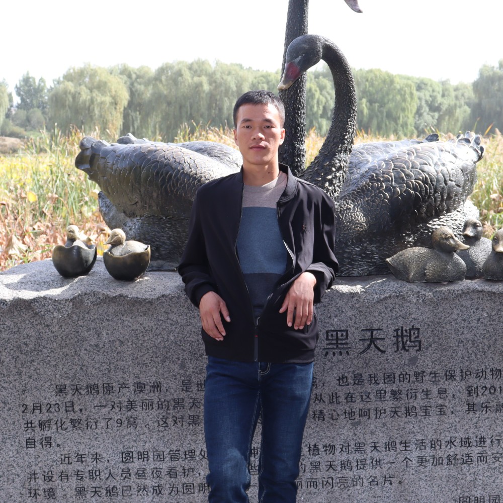 自信百年汲水千里的照片