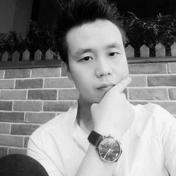 爱情浅吻错落的照片