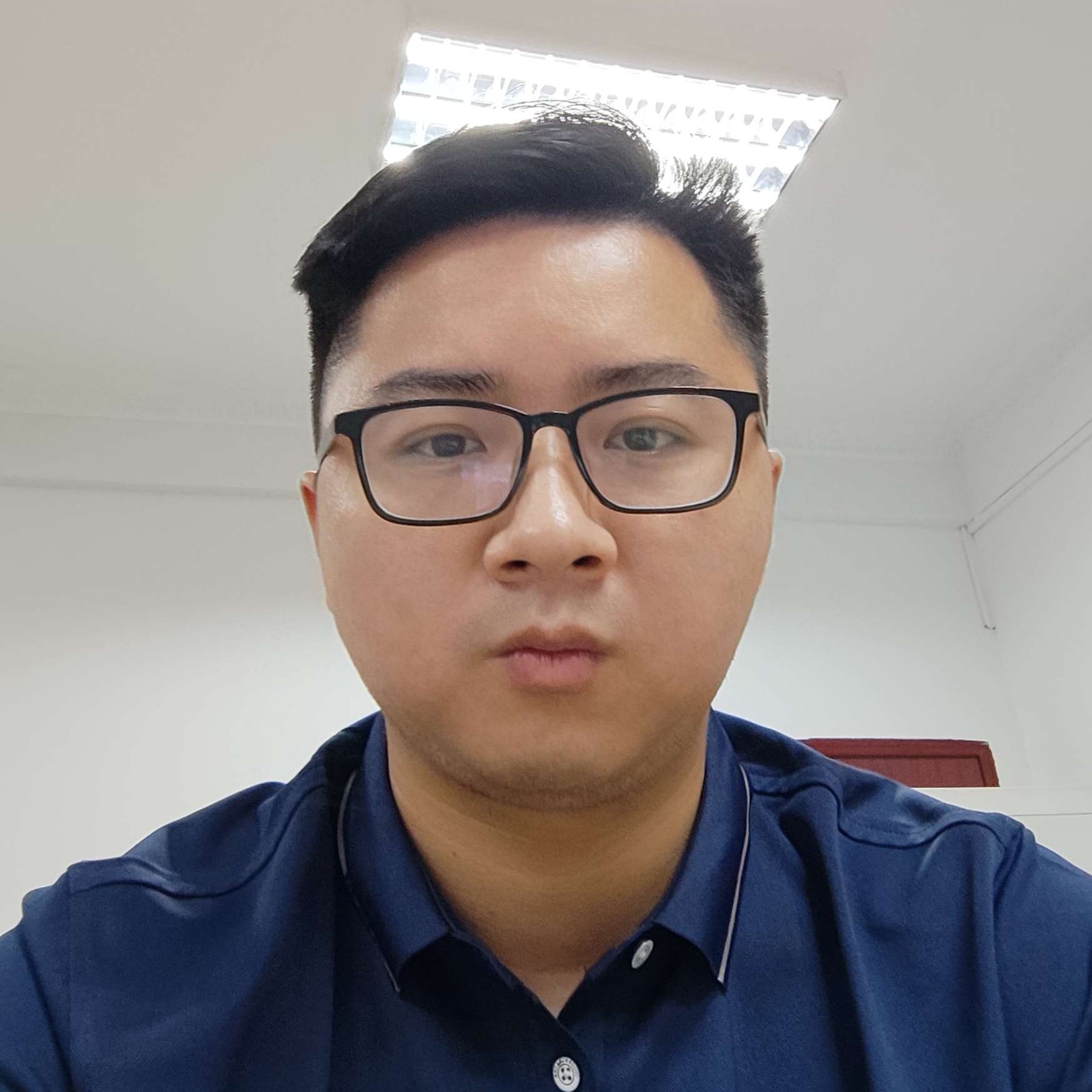晨曦倾心现实的照片