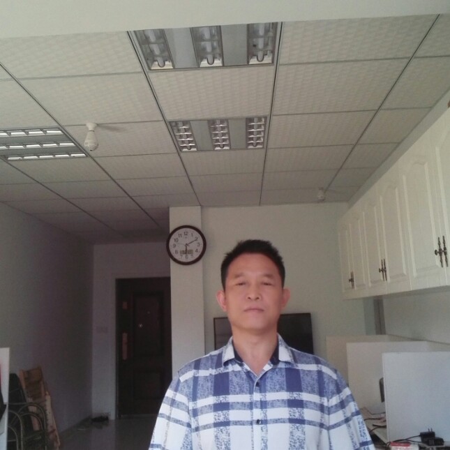 单薄老师的照片