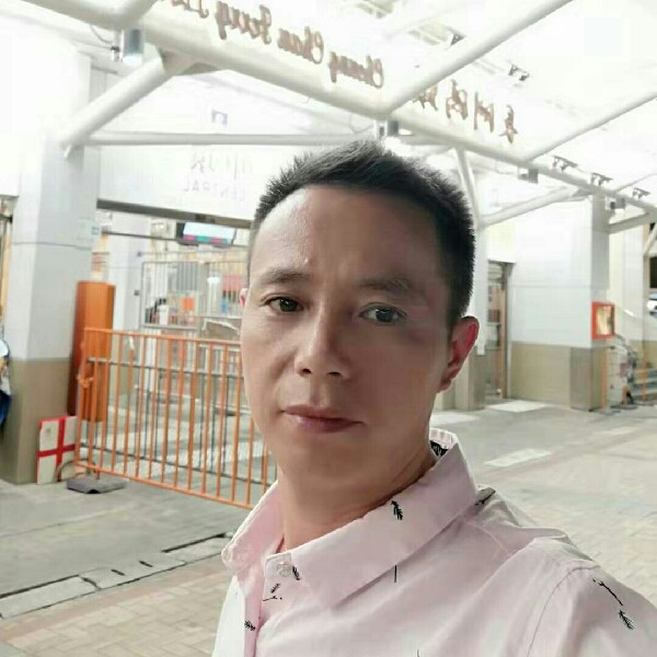 俊秀演变自行车的照片